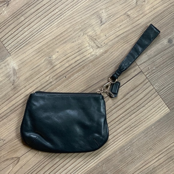 Vintage Coach Leather Wristlet EUC - Picture 4 of 4
